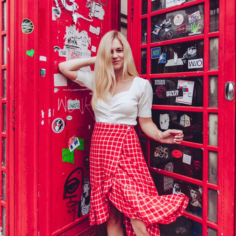 Rails skirt size small